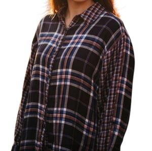 Gloria Vanderbilt button up flannel